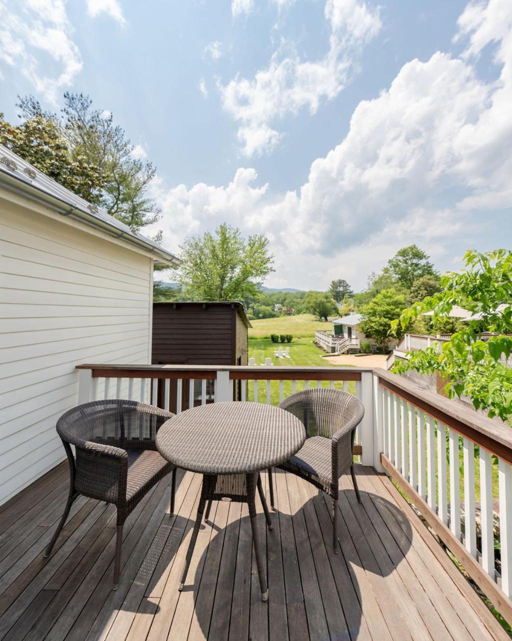 White Moose Inn Washington Екстер'єр фото